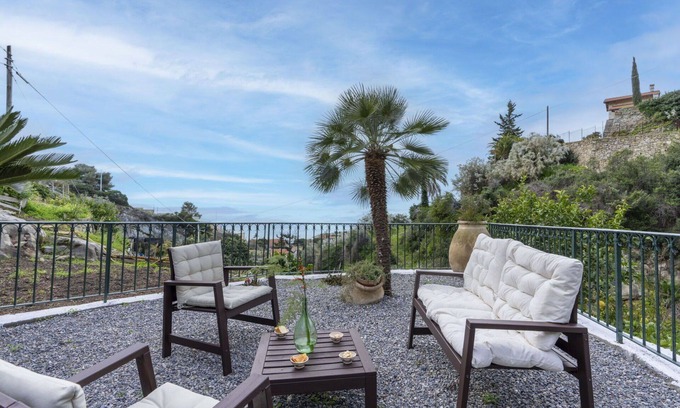 Bordighera House | Wonderful villa for 4 people with WIFI, A/C, terrace and panoramic view