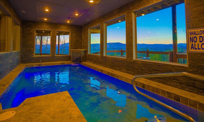 Bluff Mountain Cabin | Wonderland Lodge: Mtn Views, Pool, S/Secluded, Games Theater, wifi, hot tub.