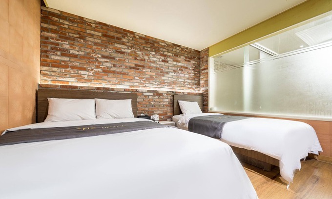Wonju Hotel | Wonju H