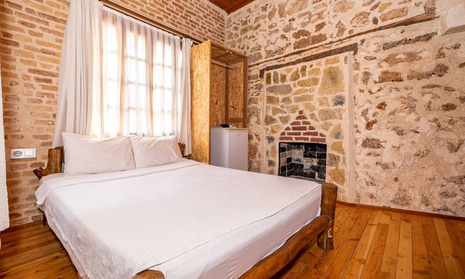 Kaleici Hotel | Wood House