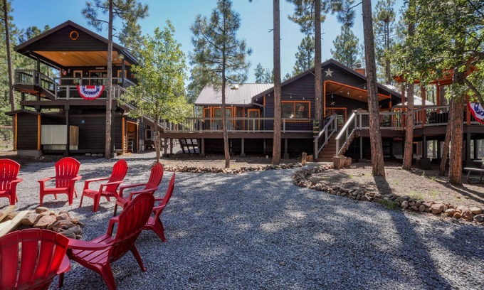Pinetop-Lakeside Cabin | WOOD LODGE * SECLUDED REMODELED CABIN IN THE WOODS 1.25 ACRES
