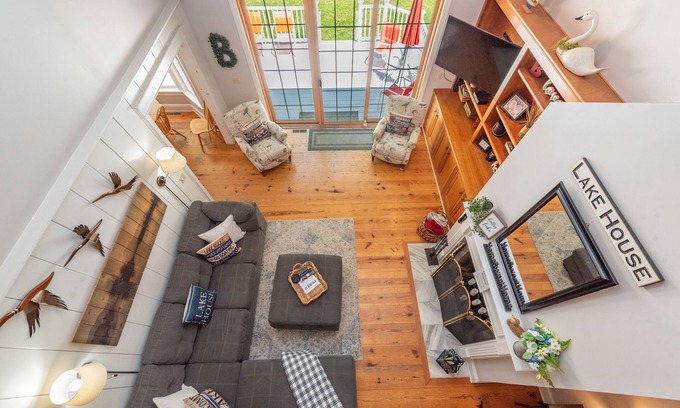 Blakeslee House | Wooded Escape w/Hot Tub, Fire Pit & Dock