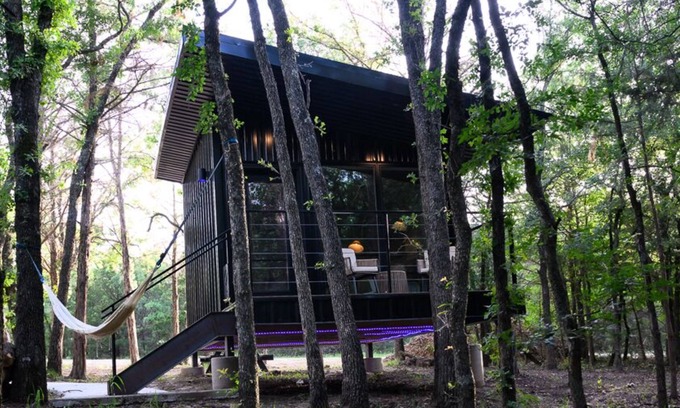 Alvord Cabin | Wooded Romantic Cabin near LBJ Grasslands - Book 1 or All 4 Cabins
