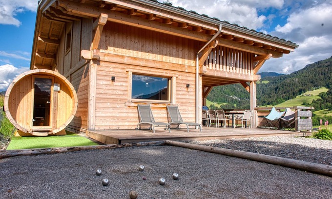 Praz-sur-Arly Ski Chalet | Wooden chalet, facing south, facing the ski slopes