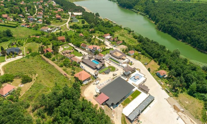 Kragujevac Bed & Breakfast | Woodland Resort
