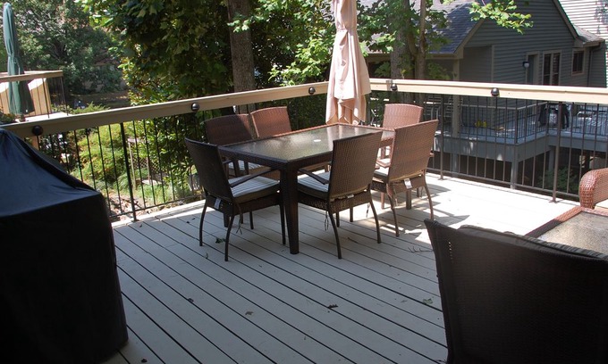 Annapolis House | Woods Landing is conveniently located off Rt 50 just east of Annapolis, toward the Bay Bridge