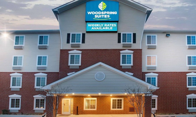 Fredericksburg Hotel | WoodSpring Suites Fredericksburg