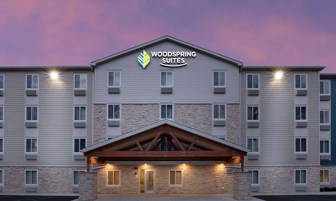 West San Antonio Hotel | WoodSpring Suites Lackland near Sea World
