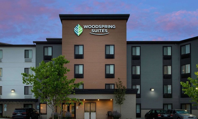 Tukwila Hotel | WoodSpring Suites Seattle Tukwila