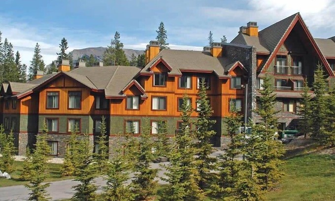 Canmore Condo | Worldmark Canmore Banff: 2BR King Resort Suite