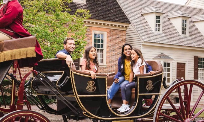 Berkeley House | WOW! 4BDR (12) family townhouse unit at Historic Powhatan Resort.