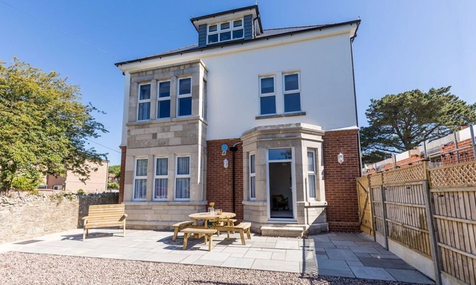 Swanage Cottage | Wye Knot - an apartment that sleeps 4 guests in 2 bedrooms