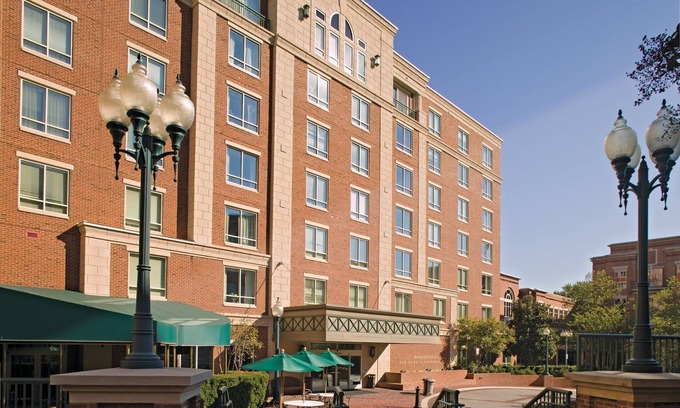 Old Town West Condo | Wyndham Old Town Alexandria - Alexandria, VA - 1 Bedroom