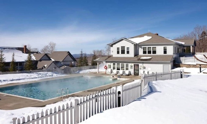 Jeffersonville Condo | Wyndham Smugglers' Notch | 3BR/2BA King Bed Suite