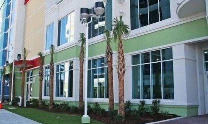 Cherry Grove Beach Condo | Wyndham Towers on the Grove, North Myrtle Beach