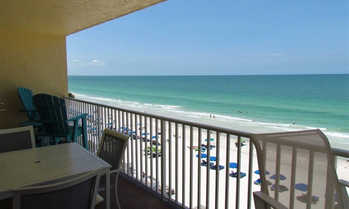 North Redington Beach Condo | XL Family Sized Beachfront on Redington Beach! Huge Pool and Hot Tub!