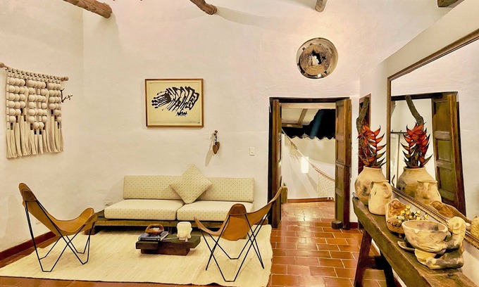 Barichara House | XVII Century Home with Contemporary Renovations!