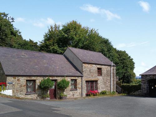 Llanybydder House | Y Cartws