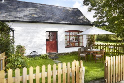 Tan-y-groes House | Y Cartws near Llangrannog