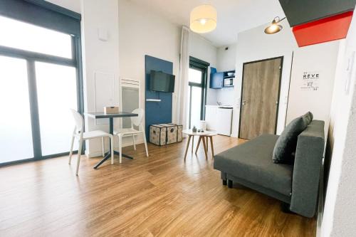 Quartier Hyper-Centre Apartment | #Y7 La Résidence Studio Caserne de Bonne Private residence