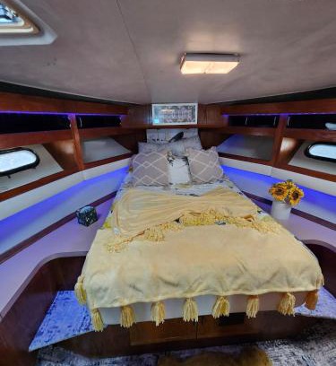 Edgewood Boat Rental | Yacht Rental