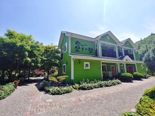 Yangyang House | Yang Yang Sangol Yeohang Pension