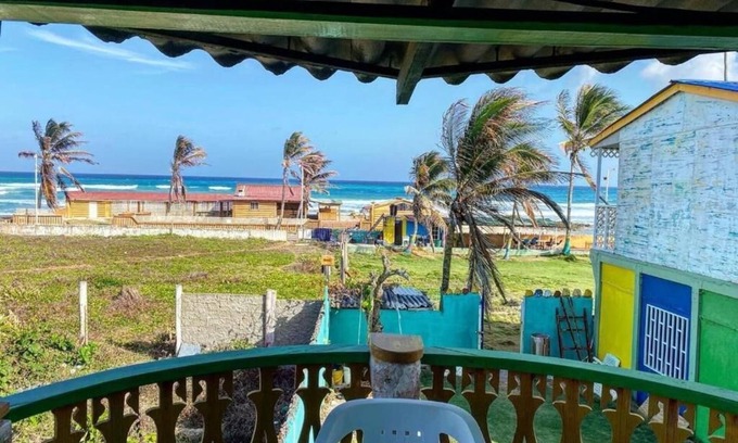 Punta Sur Hotel | Yellow Moon Guesthouse Apartments