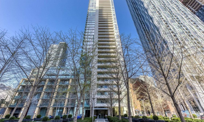 Yorkville Apartment | Yorkville's Junior - One Bedroom Aparthotel, Sleeps 2