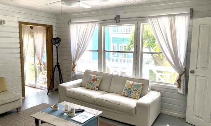Antoneys Cay Apartment | You cannot beat this location if you want to stay close to the West Bay beach