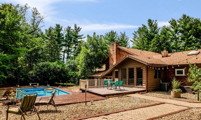 New Lenox Cabin | You Favorite Vacation Spot in New Lenox