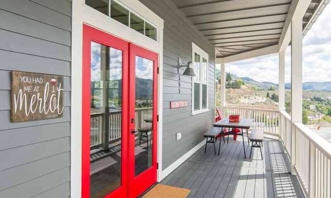 Chelan House | You Had Me At Merlot at The Lookout at Lake Chelan
