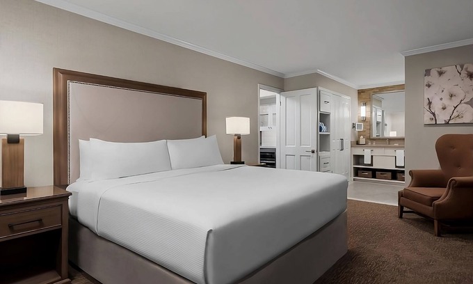 Napa Hotel | You'll Definitely Come Back! Resort Near Garfield Park, Free Parking, Golf, Pool