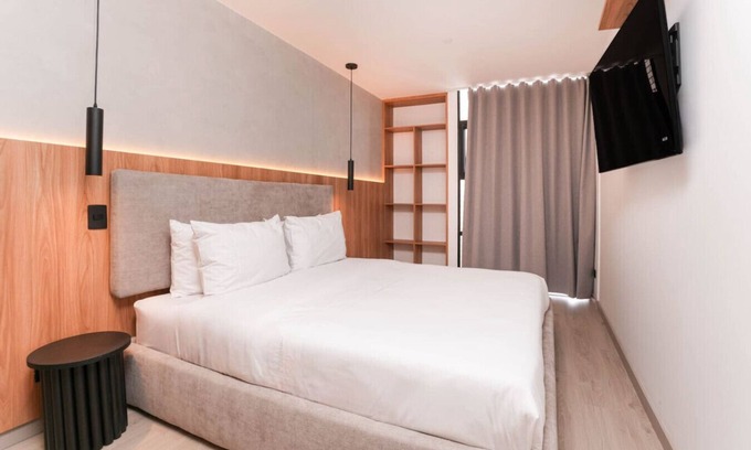 San Diego Apartment | Your El Poblado Hub - 2BR + Jacuzzi & Work Area