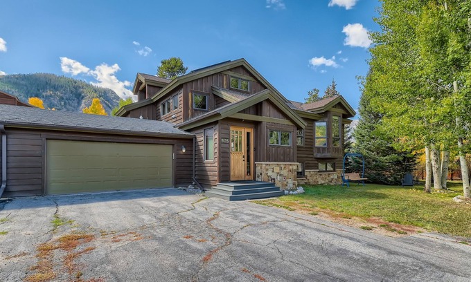 Frisco House | Your family mountain retreat, quiet side of Frisco