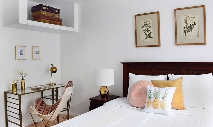 Flamingo/Lummus Hotel | Your Fun Packed Miami Beach Vacation! Short Walk to Art Deco Historic District