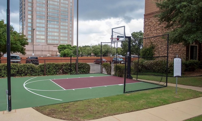 Vance Jackson Apartment | Your Gateway to San Antonio's Charms! Large Accommodation with Full Kitchen!