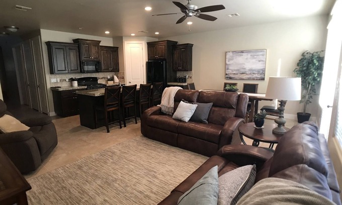 Washington Condo | Your home away from home!