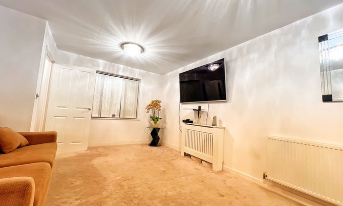 Birmingham House | Your home when you stay in Birmingham