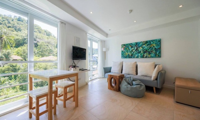 Chalong Hotel | Your Ideal Getaway in Kata, Thailand !