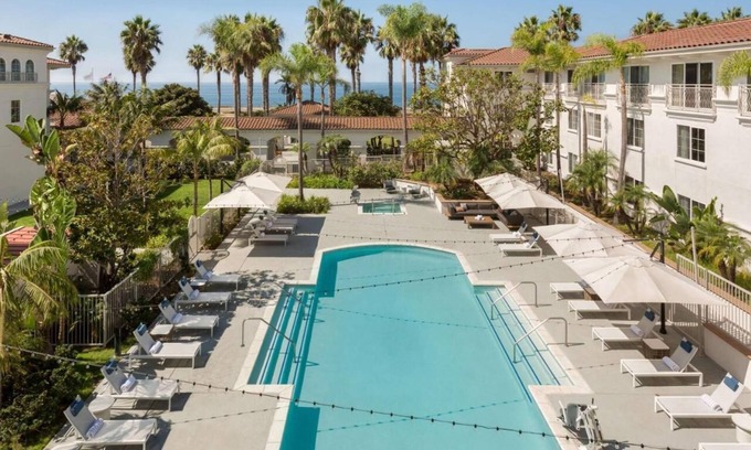 Carlsbad Hotel | Your Oasis of Comfort! Outdoor Pool, Minutes to Legoland California!