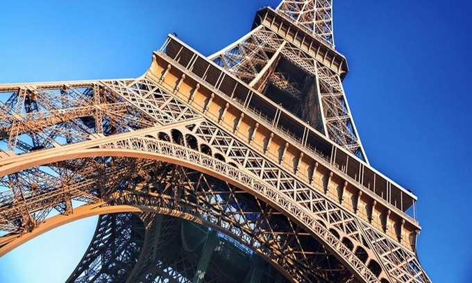 Quartier du Gros-Caillou Apartment | YOUR TRUE PARISIAN ESCAPE: 2-BEDROOM WITH ICONIC EIFFEL TOWER VIEW!