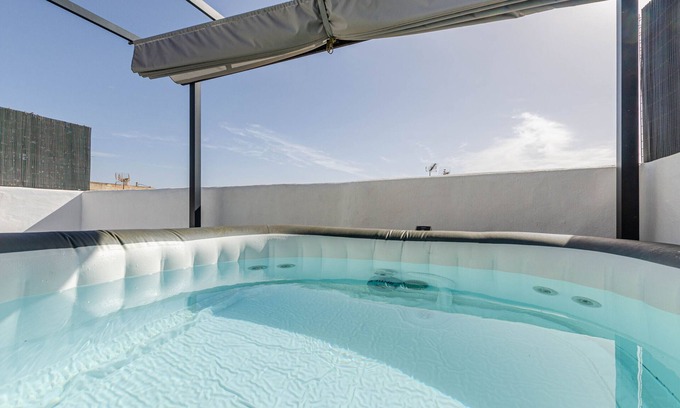 Maria de la Salut House | YourHouse Es Pla Cycling House