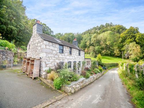 Rhyd-y-foel House | Yr Allt