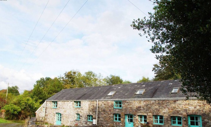 Cwm-twrch Isaf House | Ysgubor Glyn in Cwm-twrch Isaf