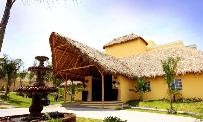 Cuauhtemoc Hotel | Zar Colima