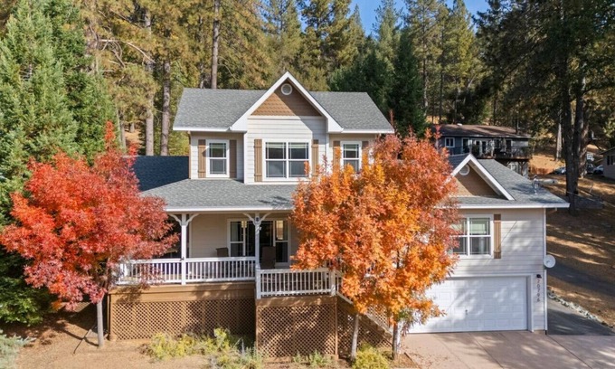 Groveland House | Zen Whisper in the woods