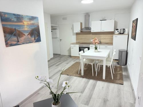 Herne Apartment | Zentral gelegene Zimmer mit Gemeinschaftsküche und -bad
