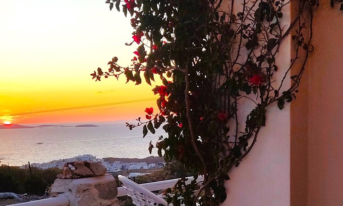 Naxos Town Villa | Zephyrus Sunset House