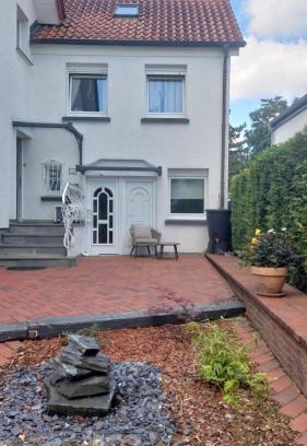 Bad Oeynhausen Apartment | Zimmer mit eigenem Bad und eigenem Eingang