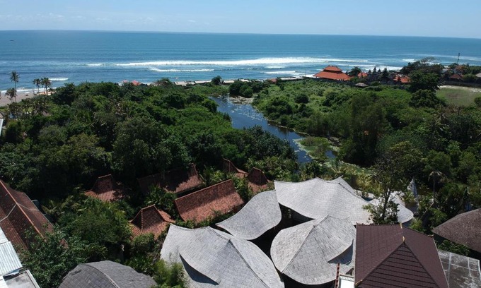 Batu Bolong Resort | ZIN Canggu Resort & Villas